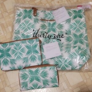 3 pieces Matching set with palm leaf print from 31 totes